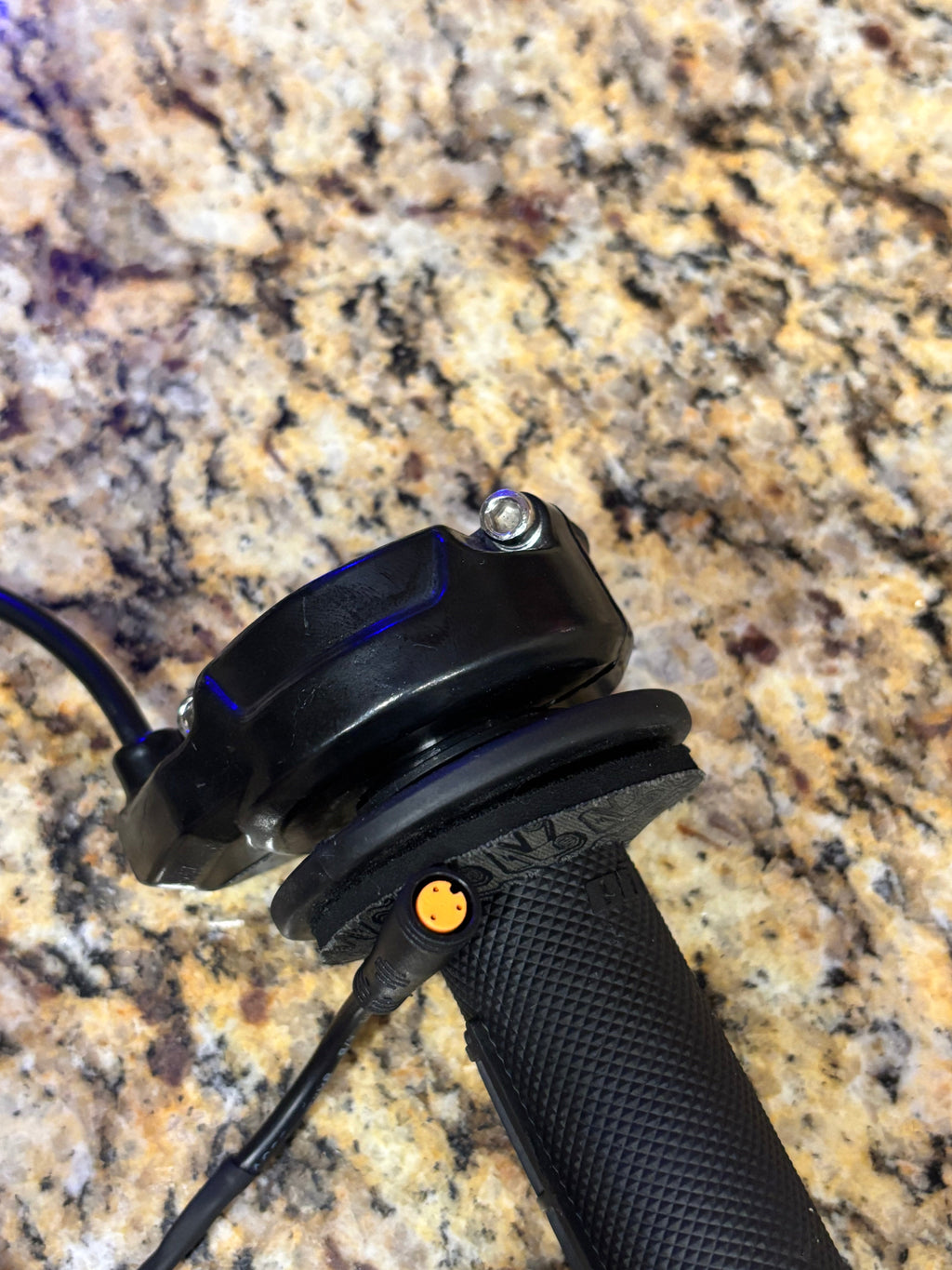 V2 Super 73 Plug and Play Surron Throttle